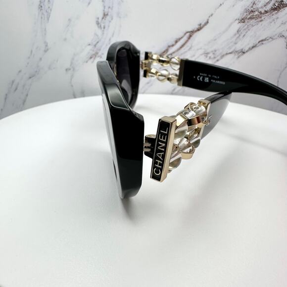 New CHANEL Sunglasses - Picture 13 of 16